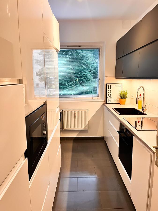 01 Bedroom In Mitte-Up To 5 People-Private Free Parking Berlin Eksteriør billede